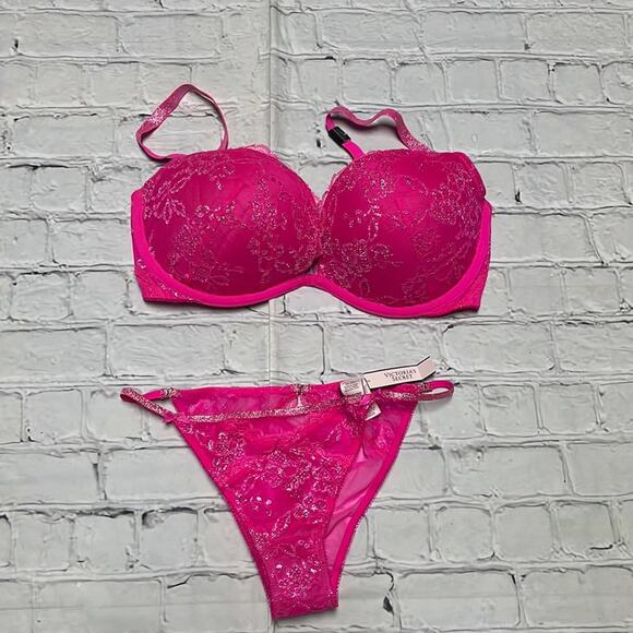 NWT Victoria’s Secret Dream Angels Padded Demi Bra Underwear Bundle 34DD S - Picture 1 of 4